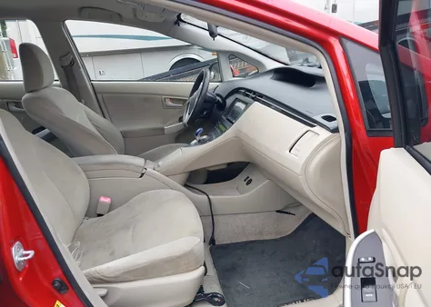 2011 Toyota Prius Three from USA, damaged, VIN JTDKN3DU0B0320737